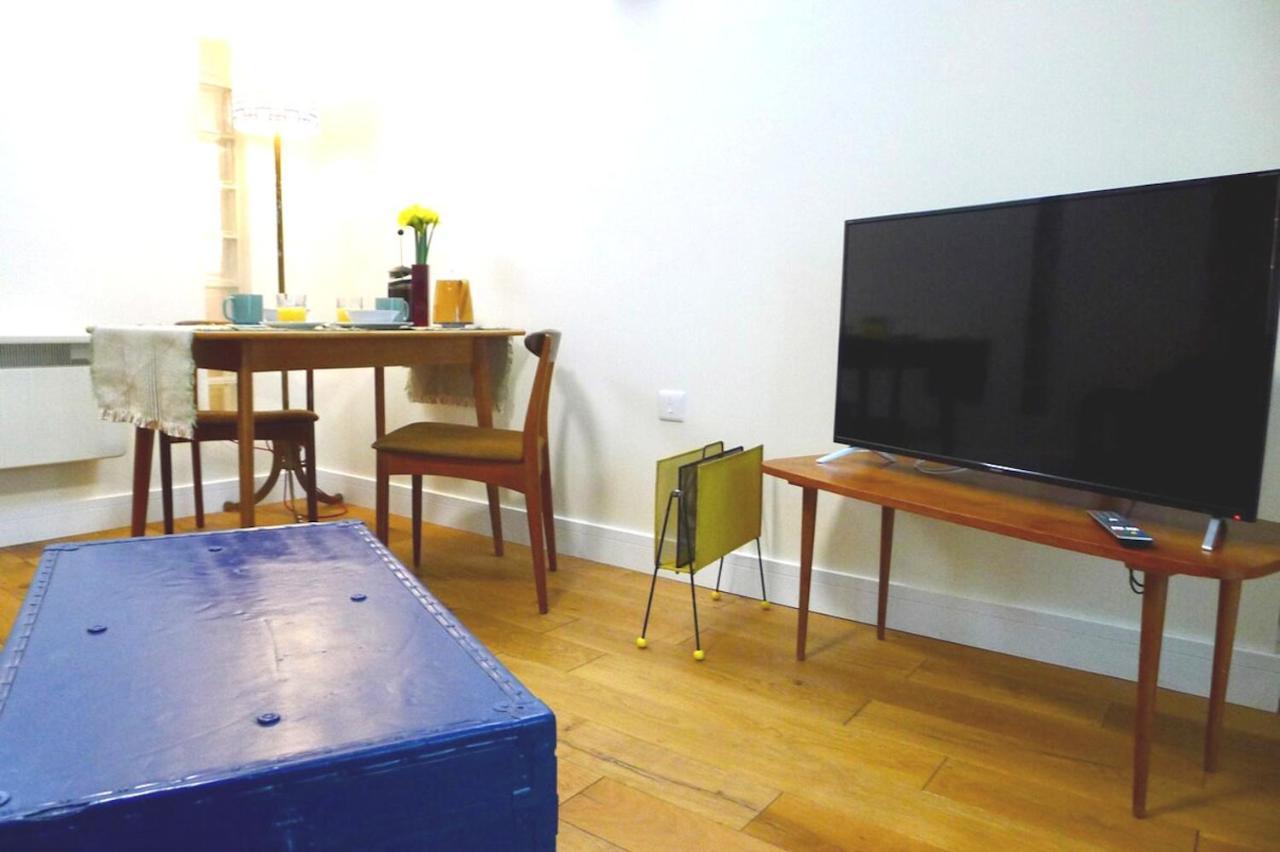 “dragons Den” Centrally Located Modern Apartment *