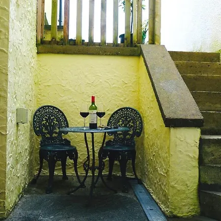 “Dragons Den” Centrally Located Modern Apartment Aberystwyth Exterior photo