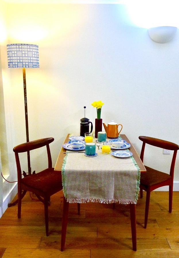Apartment “dragons Den” Centrally Located Modern